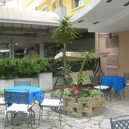 Hotel Bel Air Rivazzurra Di Rimini Exteriér fotografie